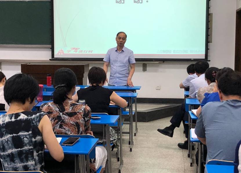 点击查看大图 http://202.117.3.24:8080/_mediafile/news/2018/07/22/1q5fta5i42.jpg